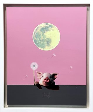 Olivia over the Grey Wall (Full Moon) (15호)